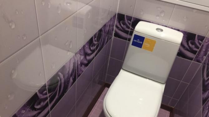 Завършване с пластмасови панели: дизайн на тоалетна